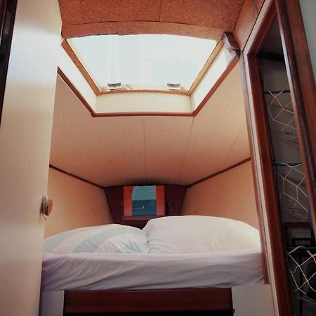 Cozy Lisbon Marina Sleepaboard - Sail Away Lisboa Exterior foto